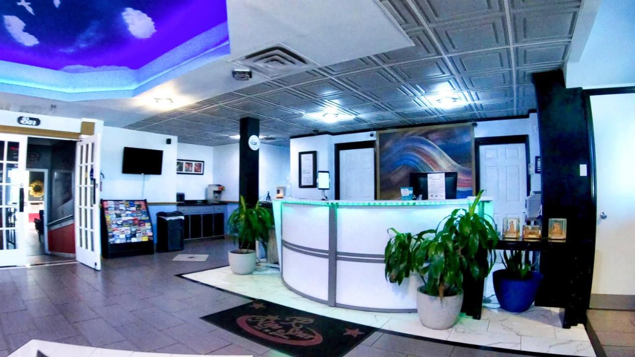 R Nite Star Inn And Suites -Home Of The Cowboys & Rangers アーリントン エクステリア 写真