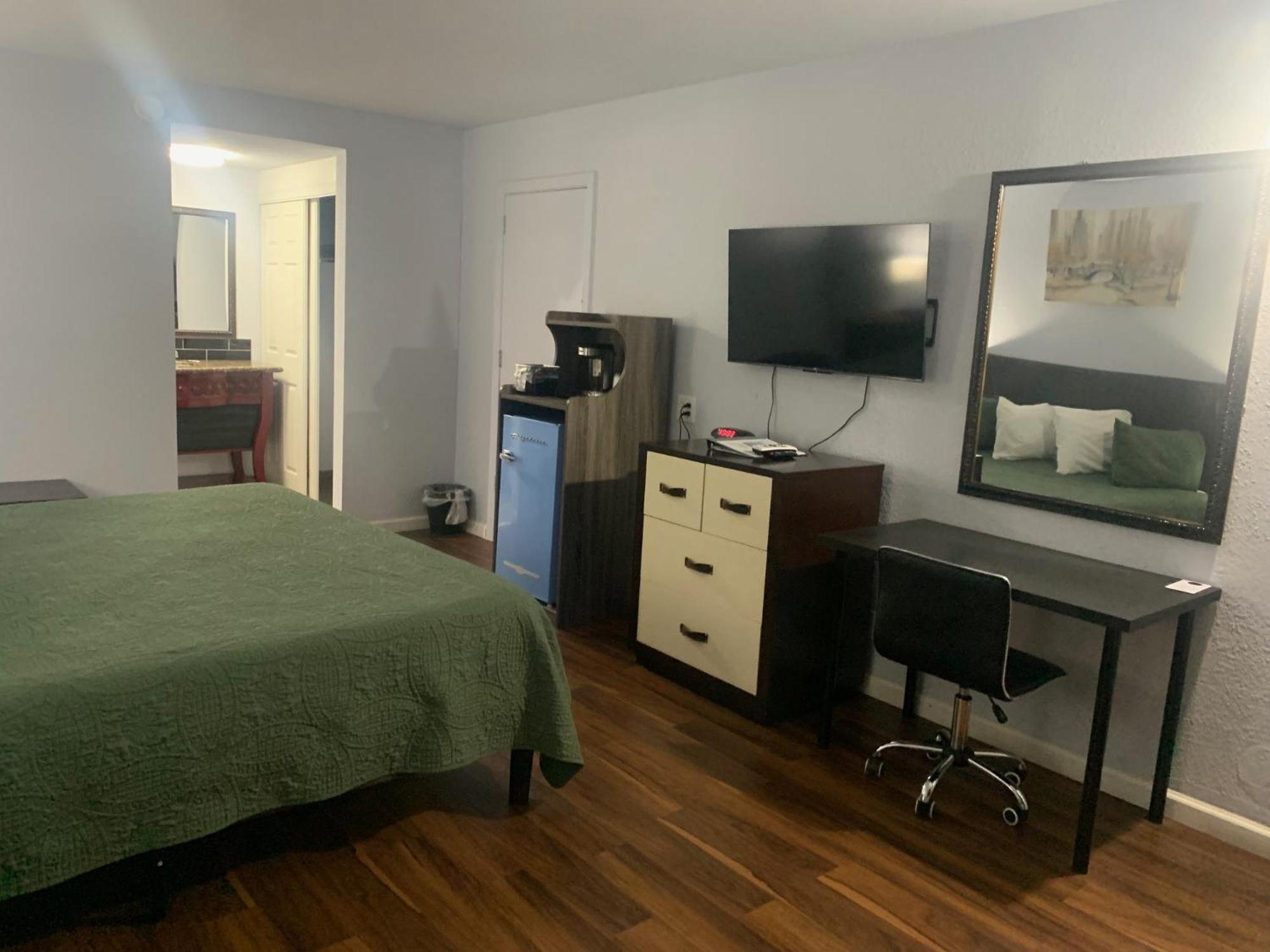 R Nite Star Inn And Suites -Home Of The Cowboys & Rangers アーリントン エクステリア 写真