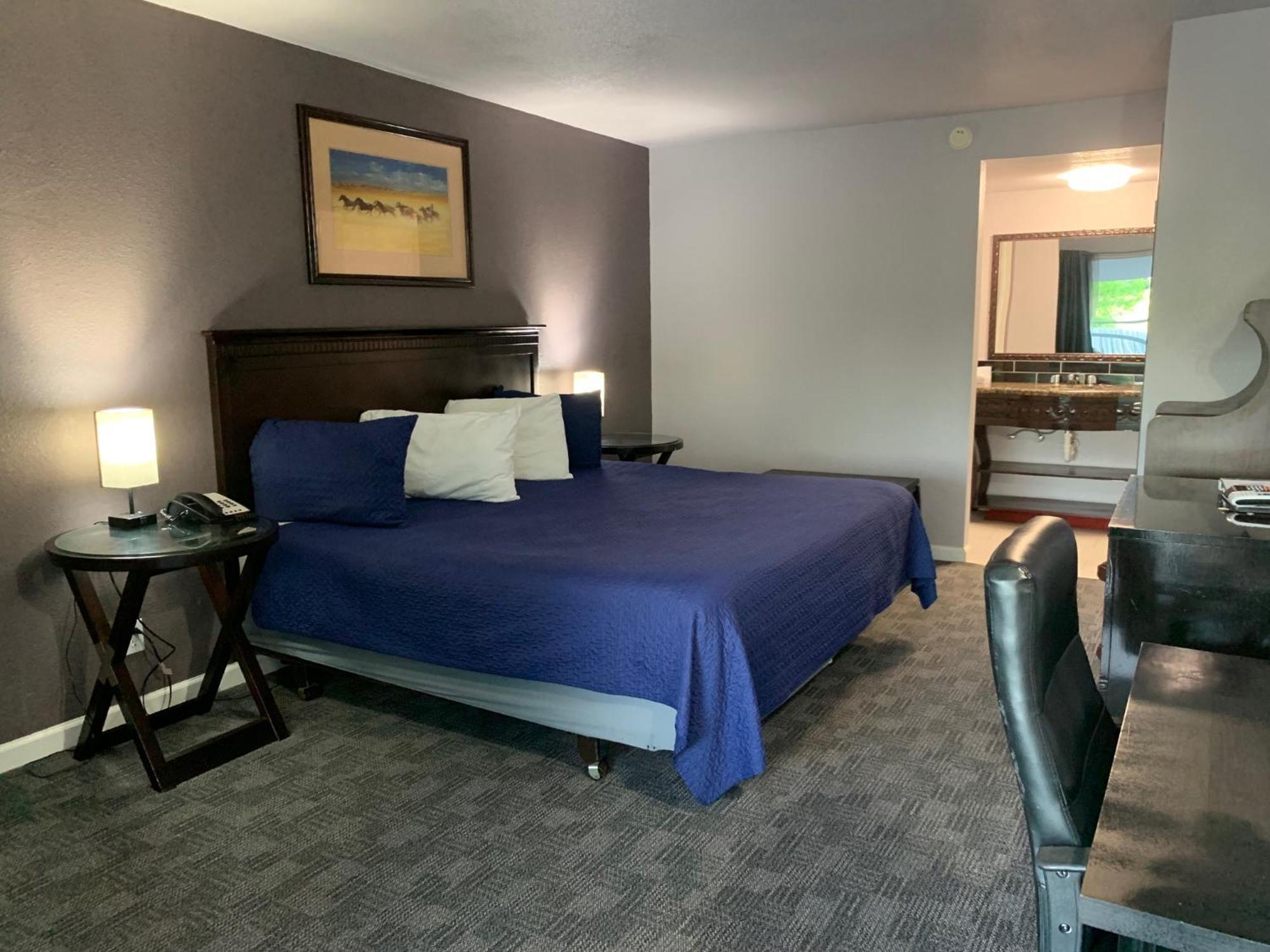 R Nite Star Inn And Suites -Home Of The Cowboys & Rangers アーリントン エクステリア 写真