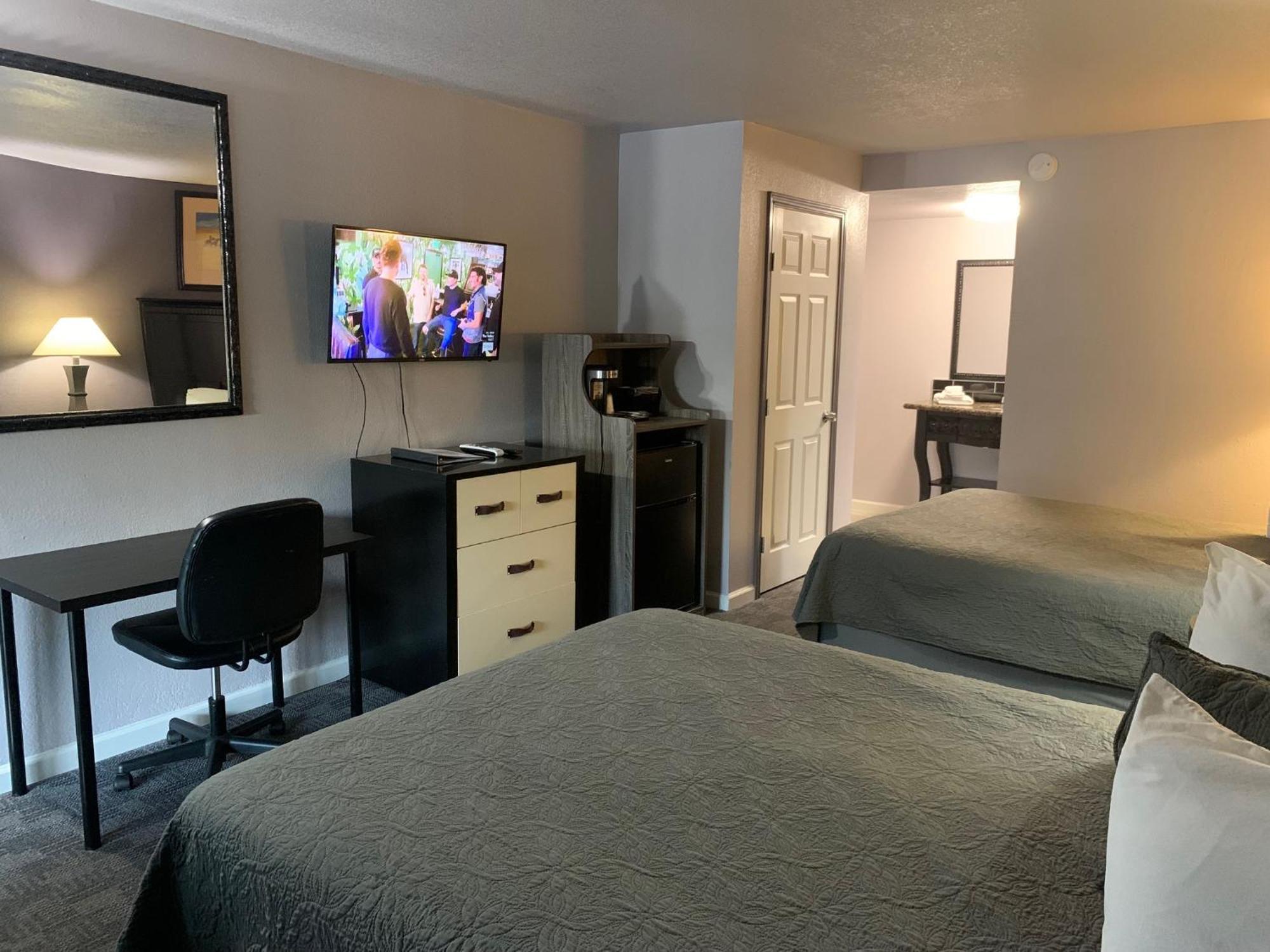 R Nite Star Inn And Suites -Home Of The Cowboys & Rangers アーリントン エクステリア 写真
