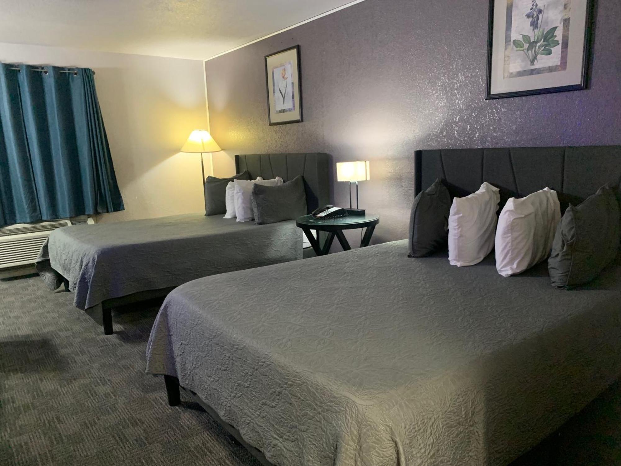 R Nite Star Inn And Suites -Home Of The Cowboys & Rangers アーリントン エクステリア 写真