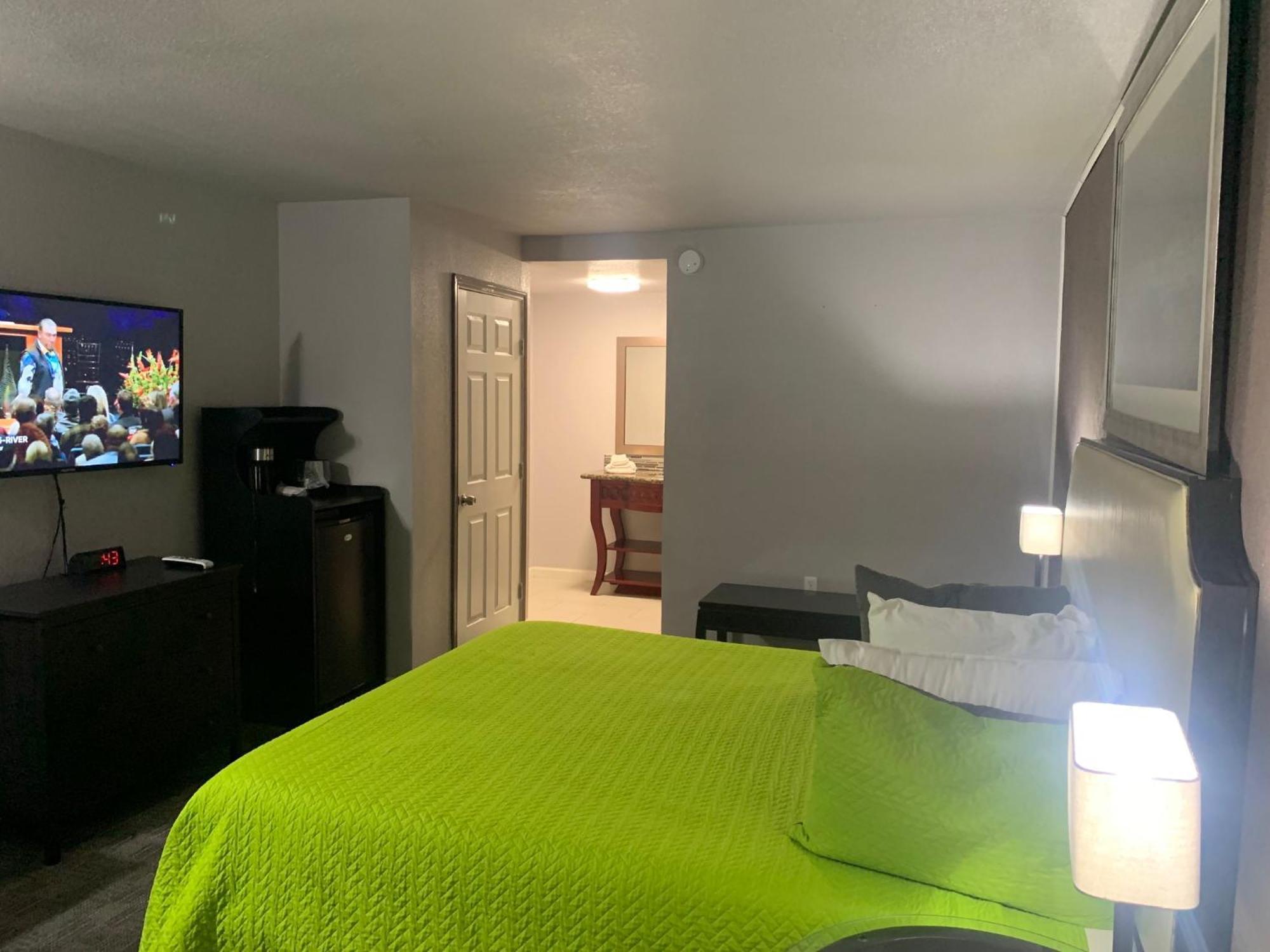 R Nite Star Inn And Suites -Home Of The Cowboys & Rangers アーリントン エクステリア 写真
